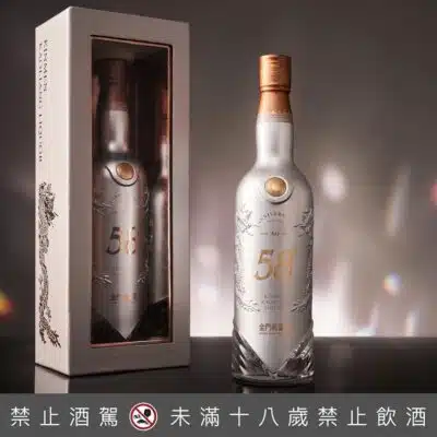 白金龍上市60週年白金紀念版